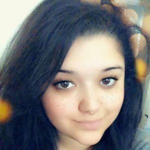 Meet your Posher, Steph